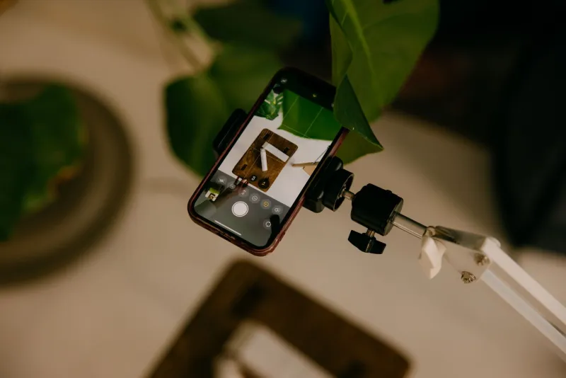 Your Kitchen Window Is a Photo Studio: Shooting Sellable Product Pics on a Phone